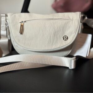 Lululemon All Night Festival bag Micro NWT  2L. White Opal/Silver. Sold out bag